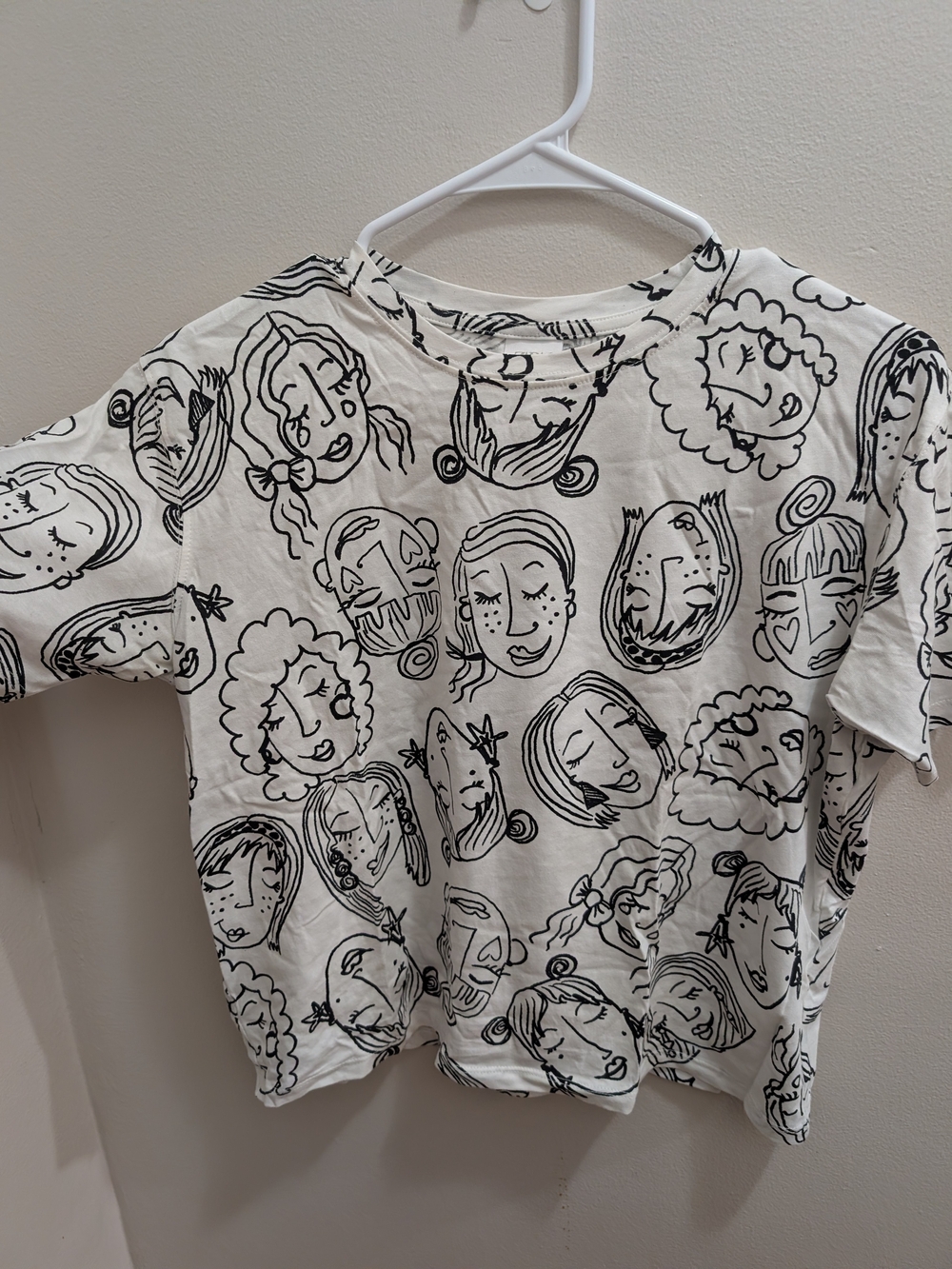 Zara Girls Graphic Tee Size 11-12 in White & Black